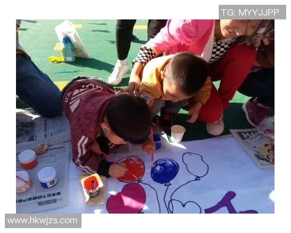 中班绘画活动：创作足球明星肖像，激发孩子们的艺术潜能与运动热情