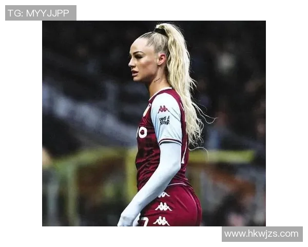 热爱足球的女神们那些与足球明星携手共舞的美丽瞬间