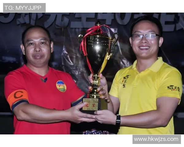 足球明星签名背后的故事与技巧揭秘